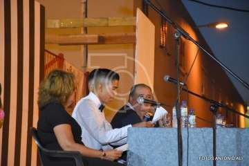 Daniel Castellano da el pistoletazo de salida a las fiestas de El Caracol (Foto Antonio Alí)